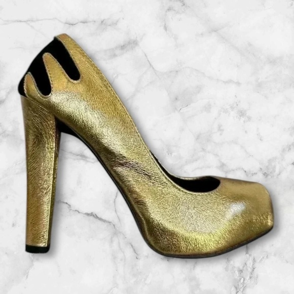 🆕Gold Platform Heels with Thick High Heel - Picture 6 of 11